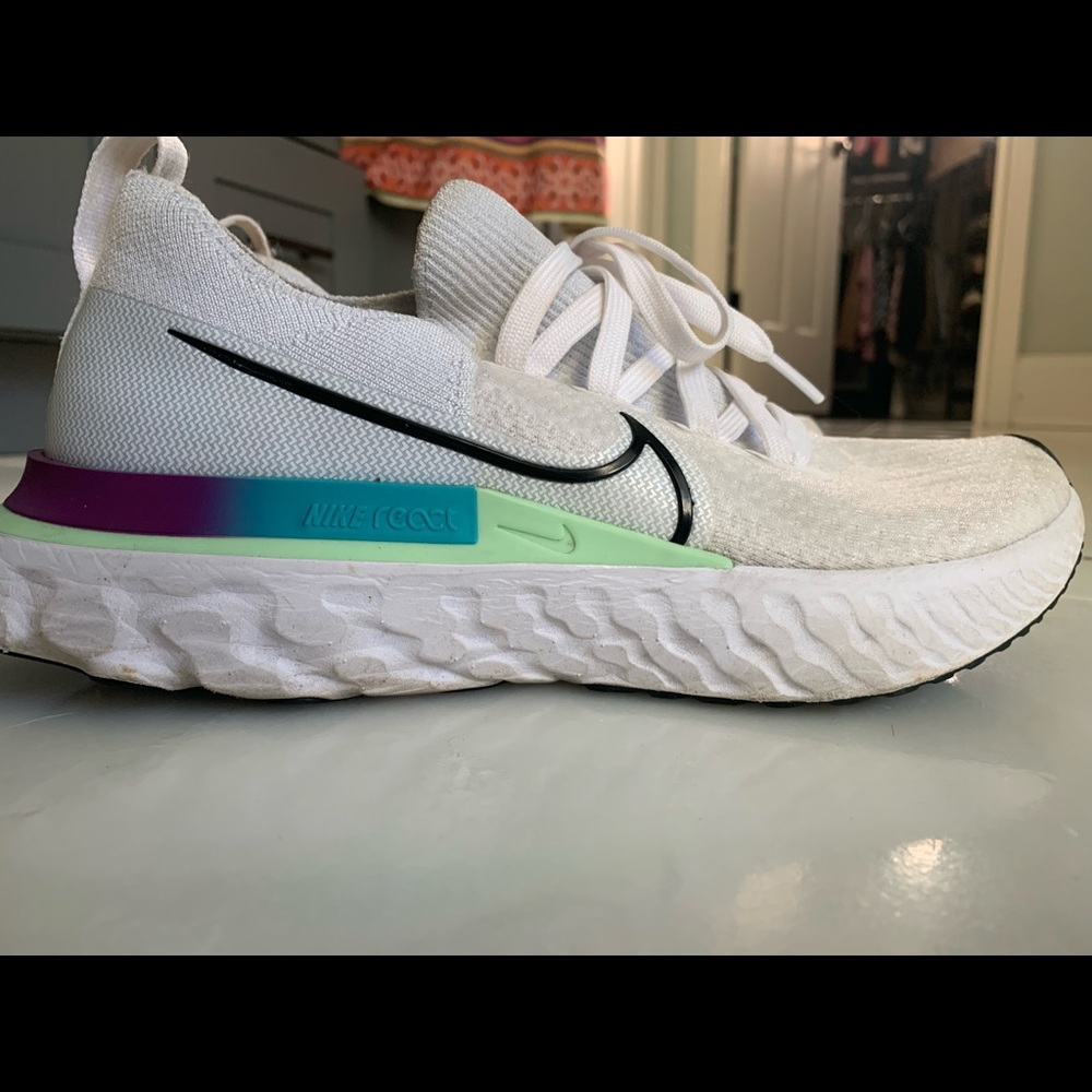 Nike -GUC